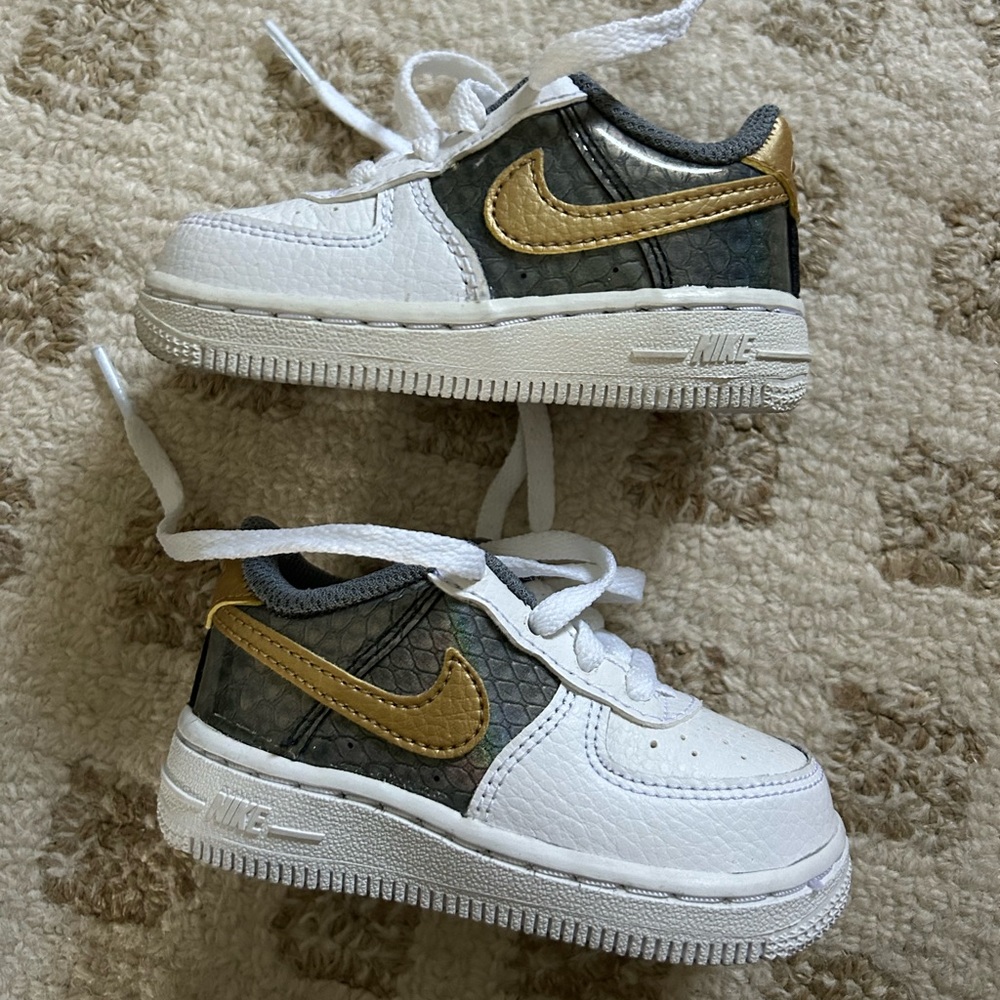 Baby Nike Force 1 - Size 5C